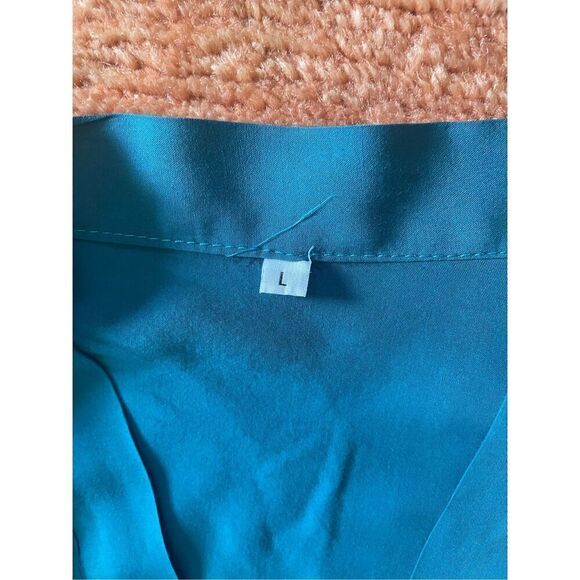 ROBE Size M - Picture 2 of 7